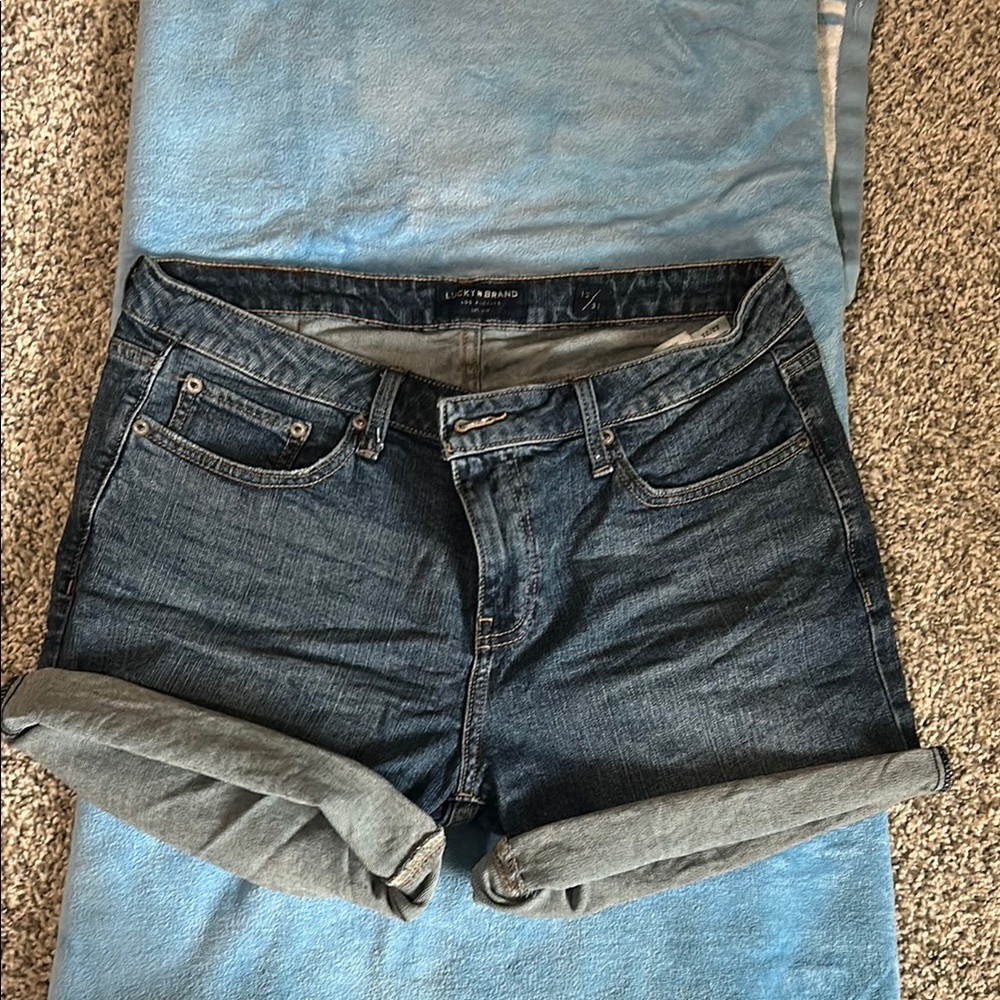 Lucky Brand “The Roll Up”Dark Blue Denim Jeans
